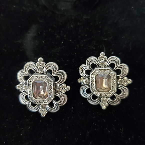 Vintage Avon Crystal Pierced Earrings Silverplate 1" - Picture 2 of 4